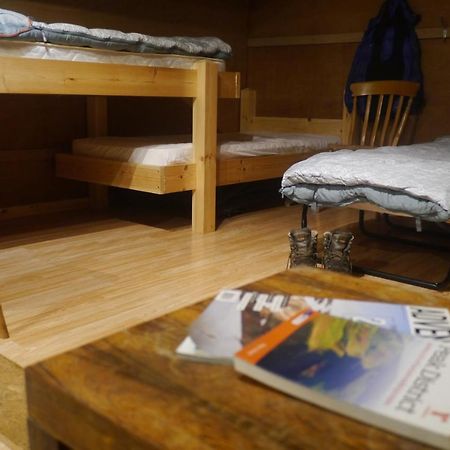 Hazel Barrow Bunkbarn Villa Лийк Екстериор снимка