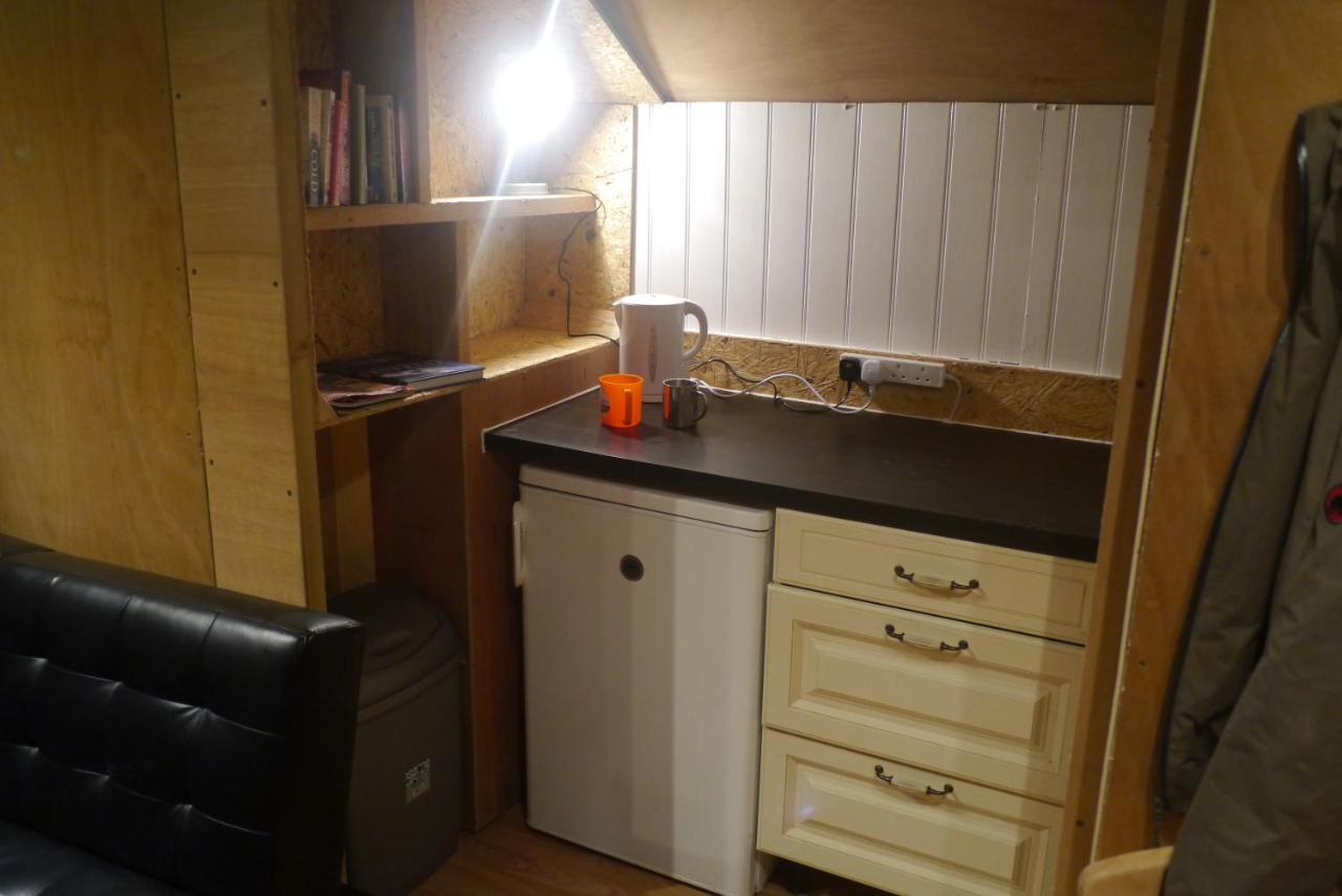 Hazel Barrow Bunkbarn Villa Лийк Екстериор снимка